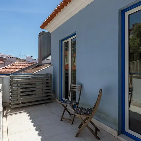 Apartment Joivy Modern Flat With River View Near Bica Elevator
