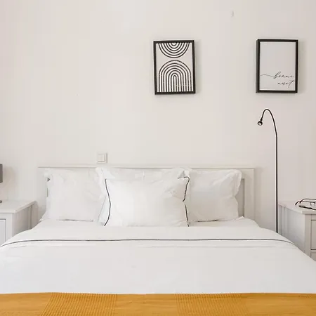 Joivy Modern Flat With River View Near Bica Elevator * Lisbon