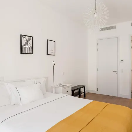 Joivy Modern Flat With River View Near Bica Elevator Apartamento