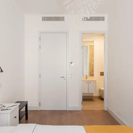 Joivy Modern Flat With River View Near Bica Elevator Apartamento *
