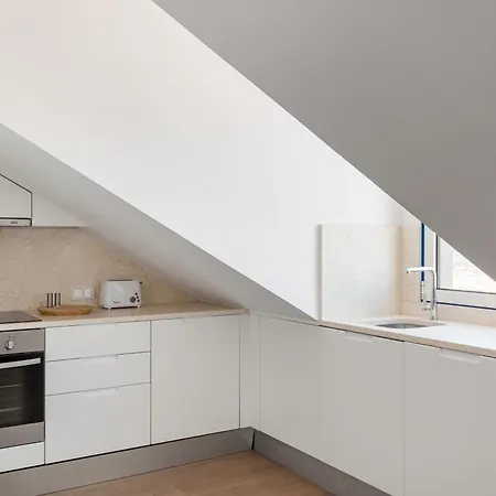 Joivy Modern Flat With River View Near Bica Elevator * Lisboa